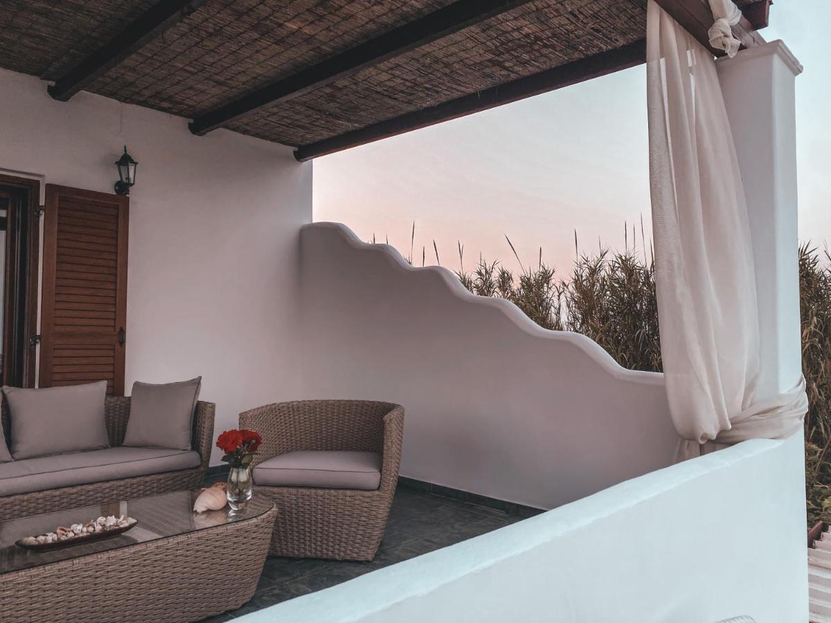 Luxury 3Br Sunrise Villa , Seaside Gyrismata Skyros Buitenkant foto